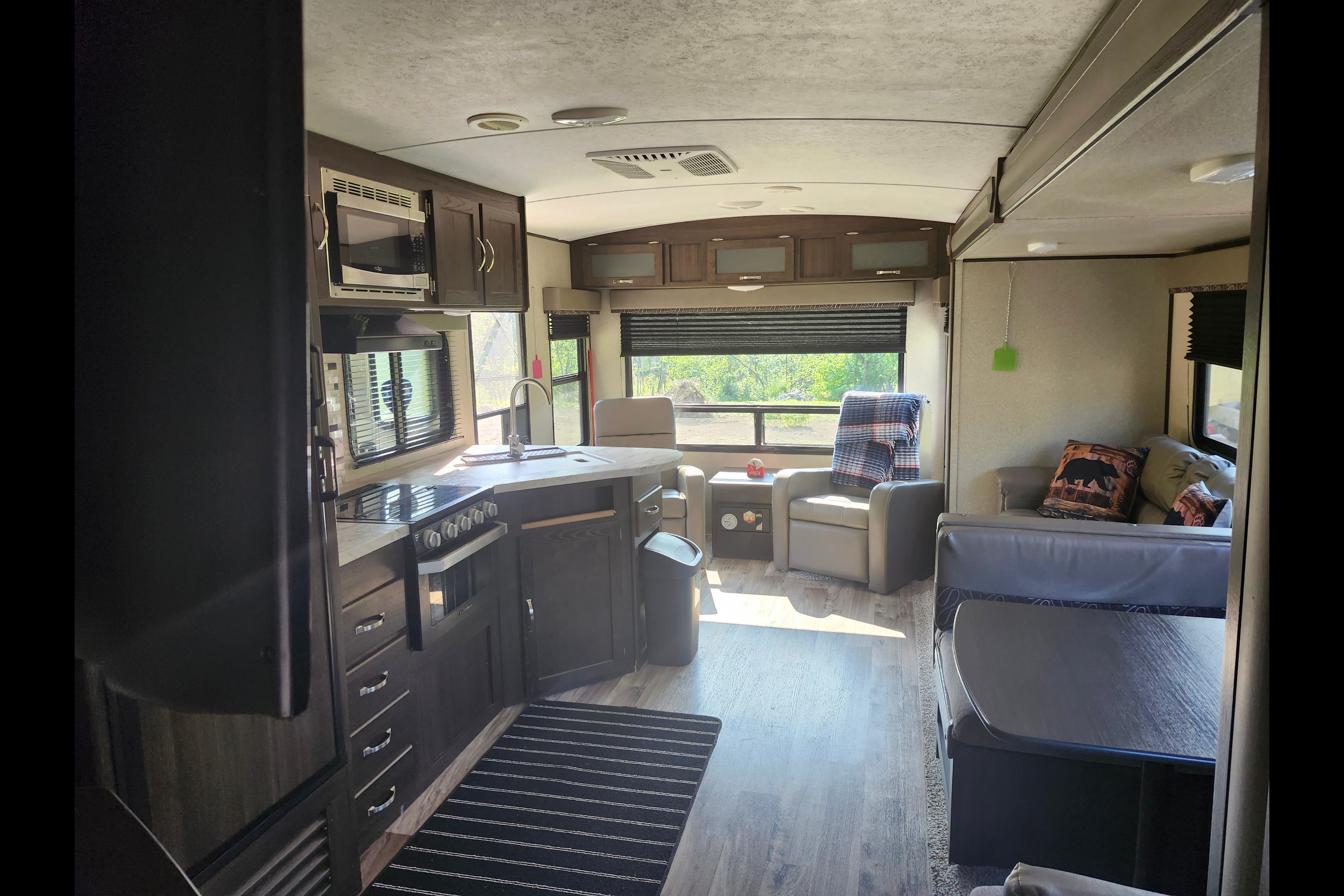 Nicole/Rob's Keystone Springdale Travel Trailer