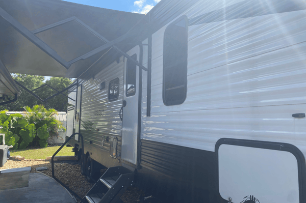 Amazing Keystone Hideout Travel Trailer