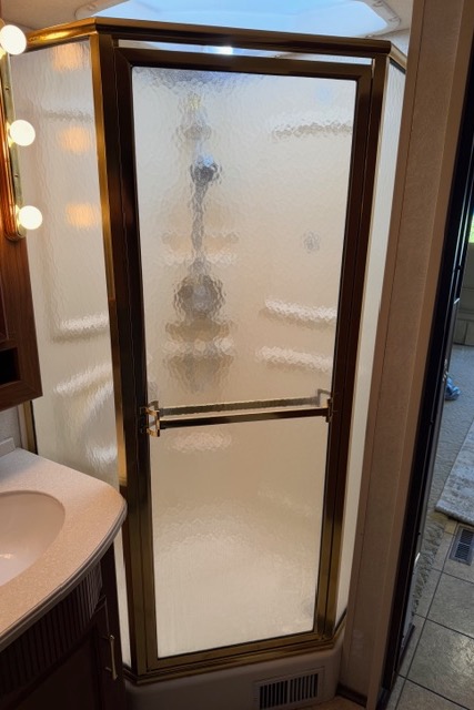 Steve's Winnebago Adventurer Class A
