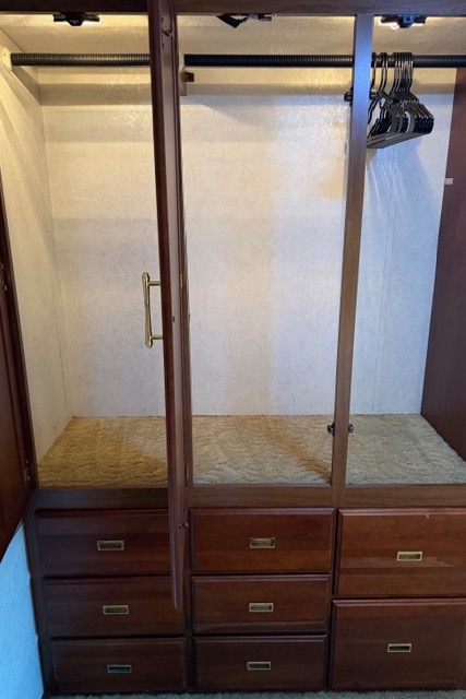 Steve's Winnebago Adventurer Class A