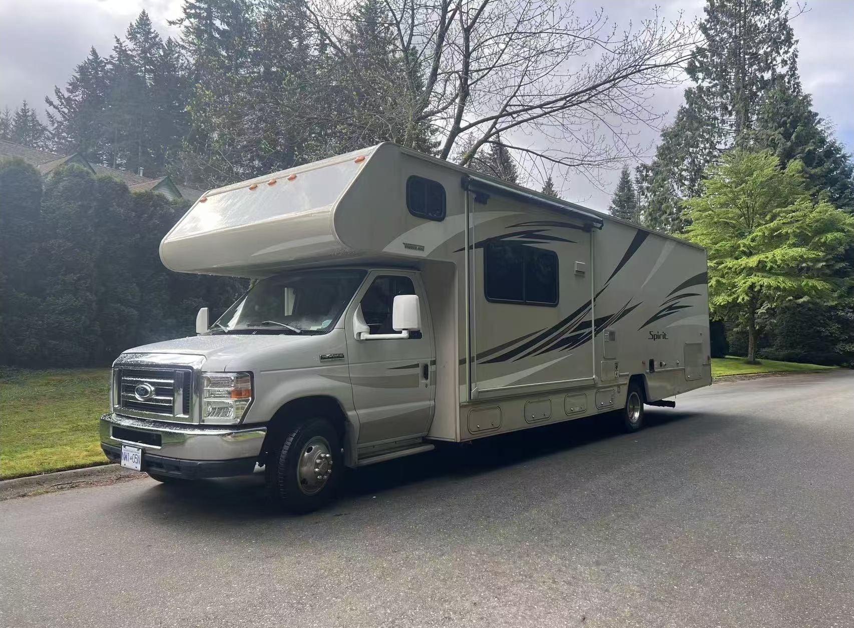 Xin's 2015 Winnebago itasca spirit Class C