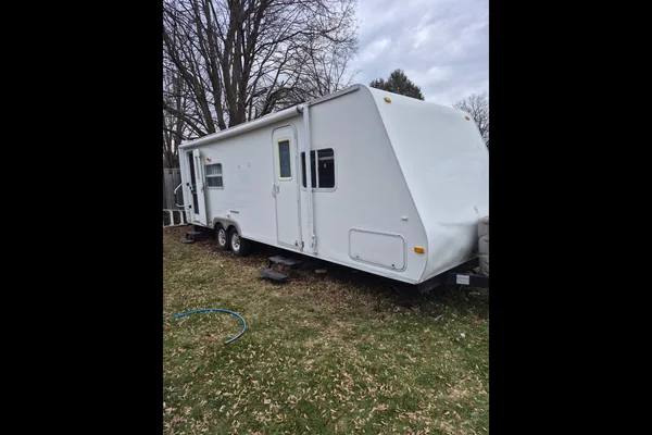 Eric & Sue,s Forest River Surveyor Travel Trailer