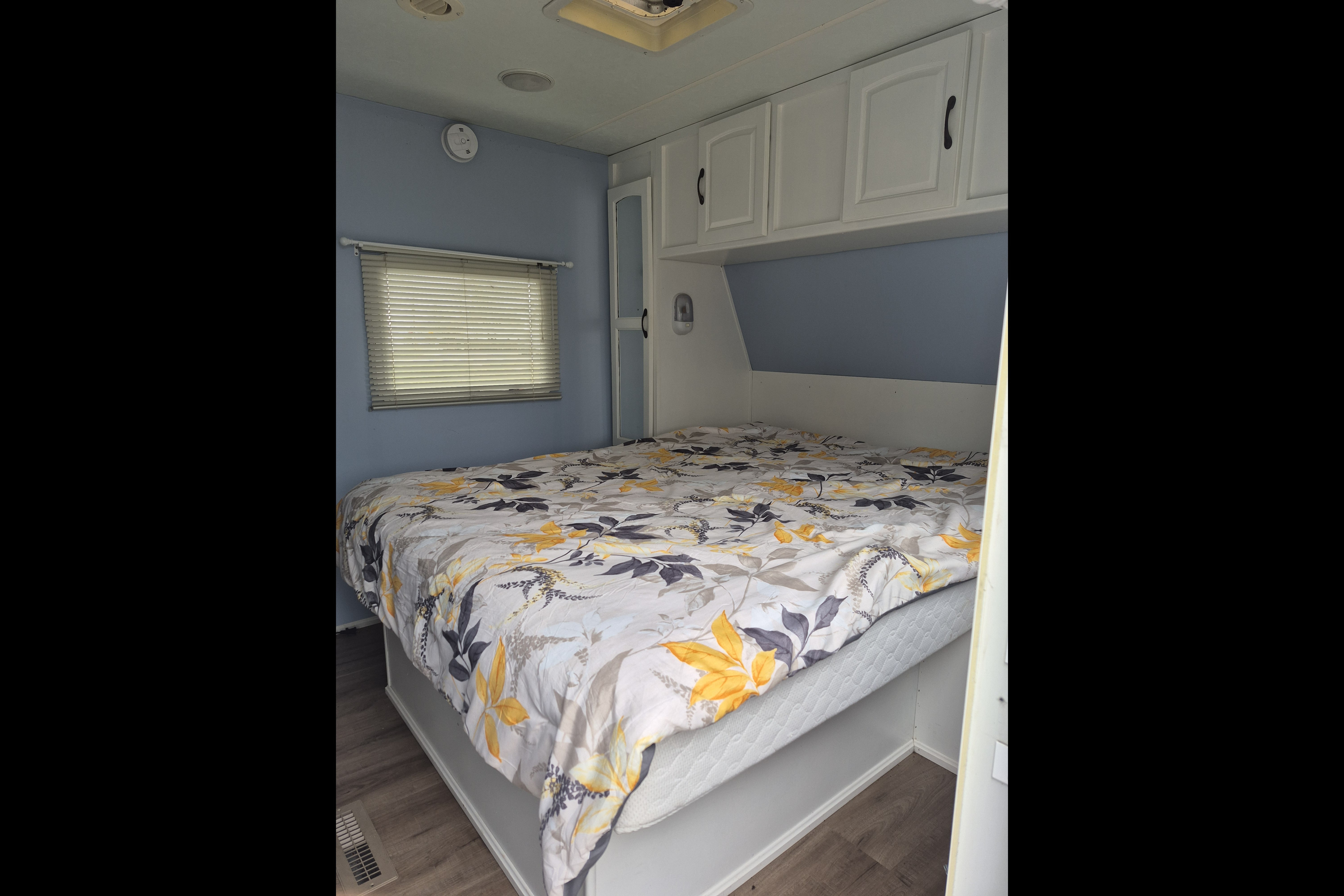 Eric & Sue,s Forest River Surveyor Travel Trailer