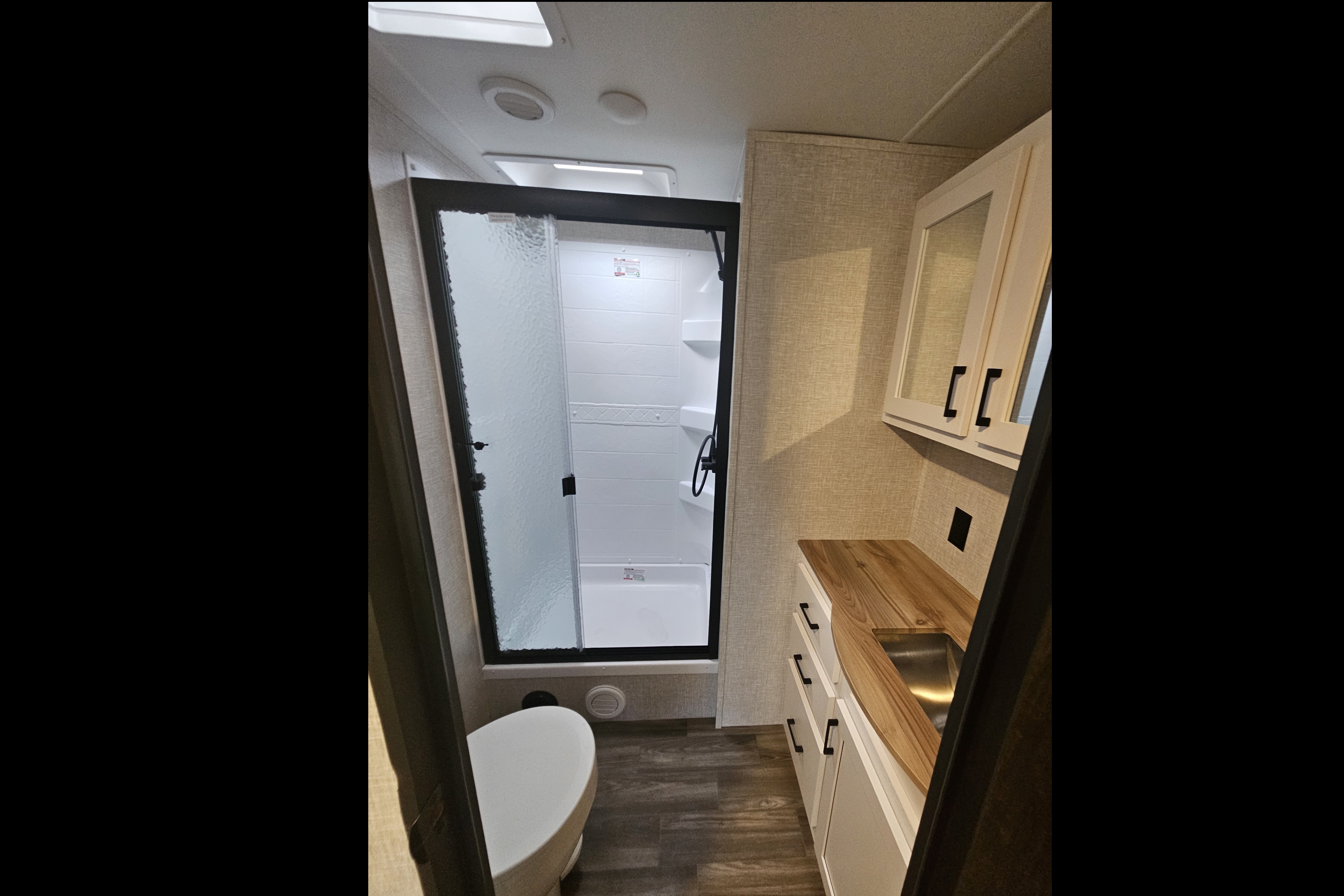 Girls Night Out 2024 Starcraft Spacious King BR Camp In Comfort