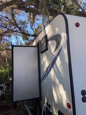 Thomas's Venture RV Sonic lite Travel Trailer