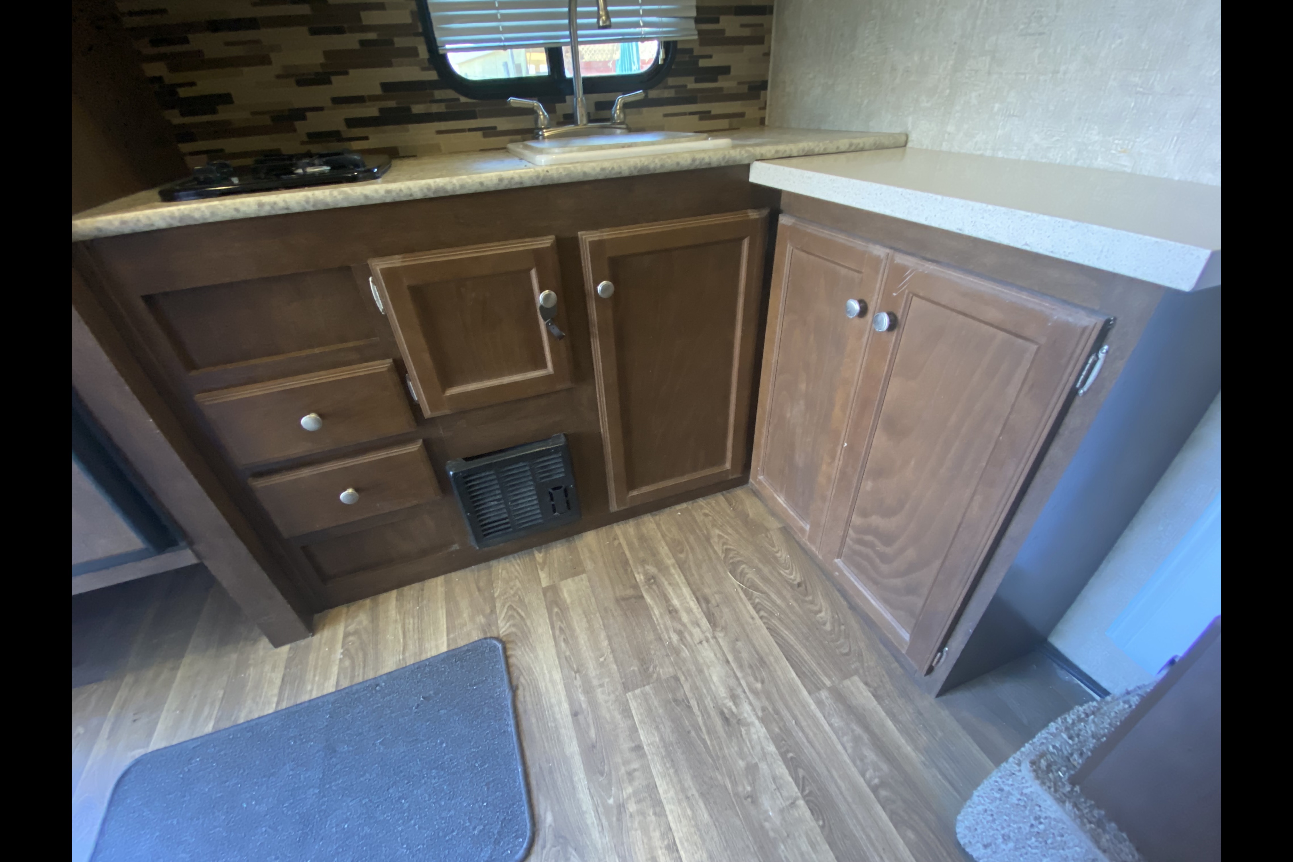 Thomas's Venture RV Sonic lite Travel Trailer