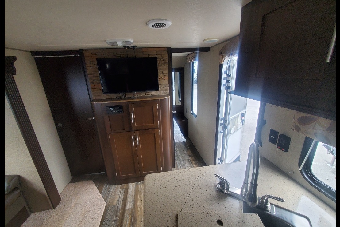 Michael's Forest River 274DBH Travel Trailer