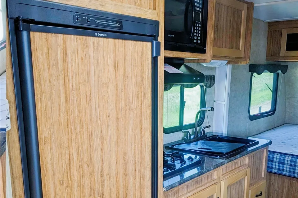 Super Light Skyline Koala Travel Trailer