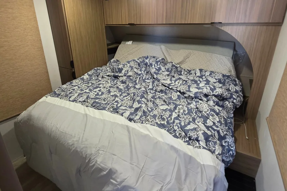 Matthew 's Forest River 32 Veranda Travel Trailer