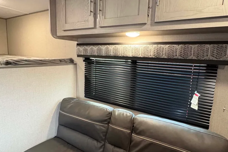 Ron's Coachmen Catalina Summit 7 Travel Trailer