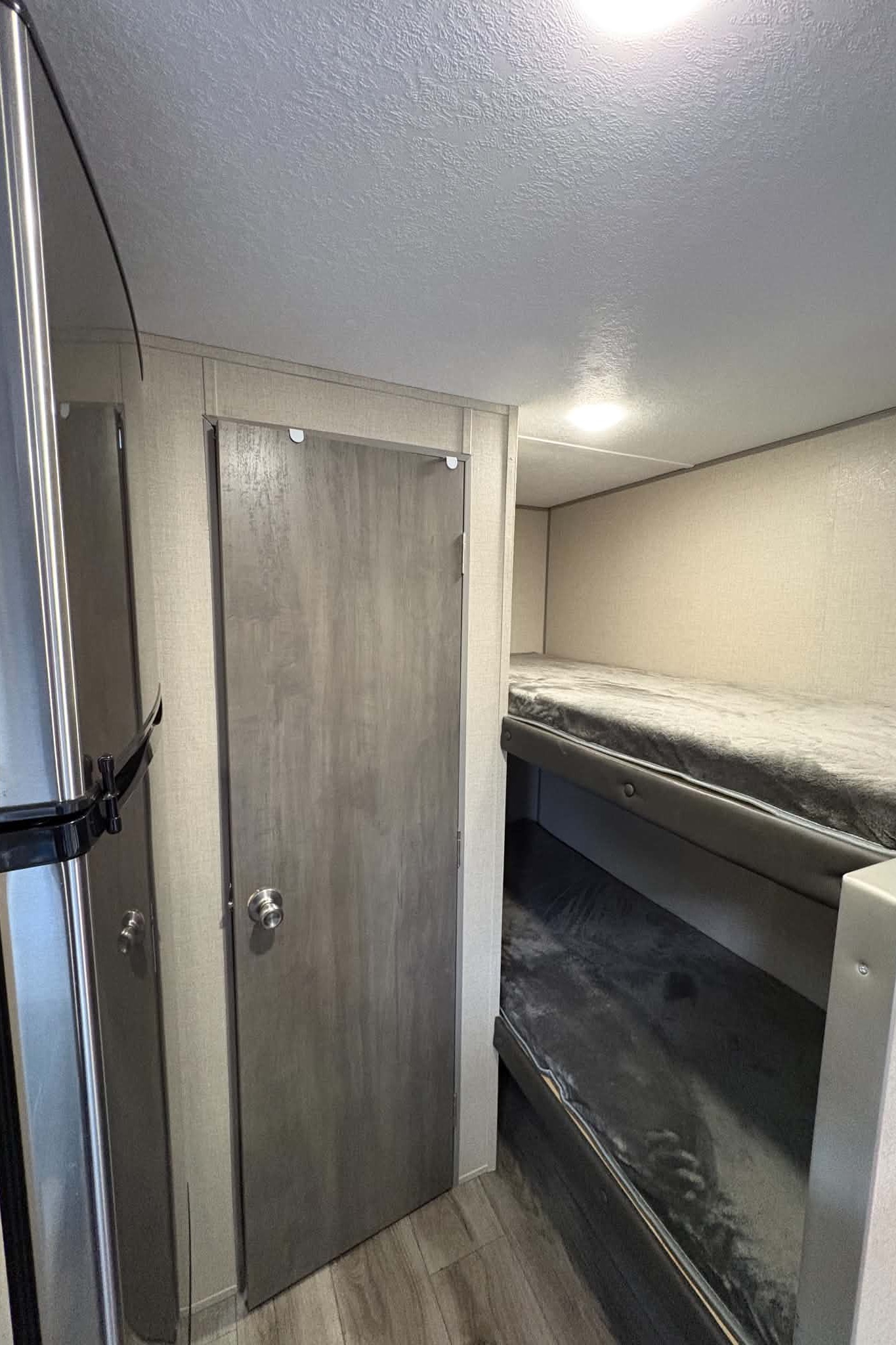 Ron's Coachmen Catalina Summit 7 Travel Trailer