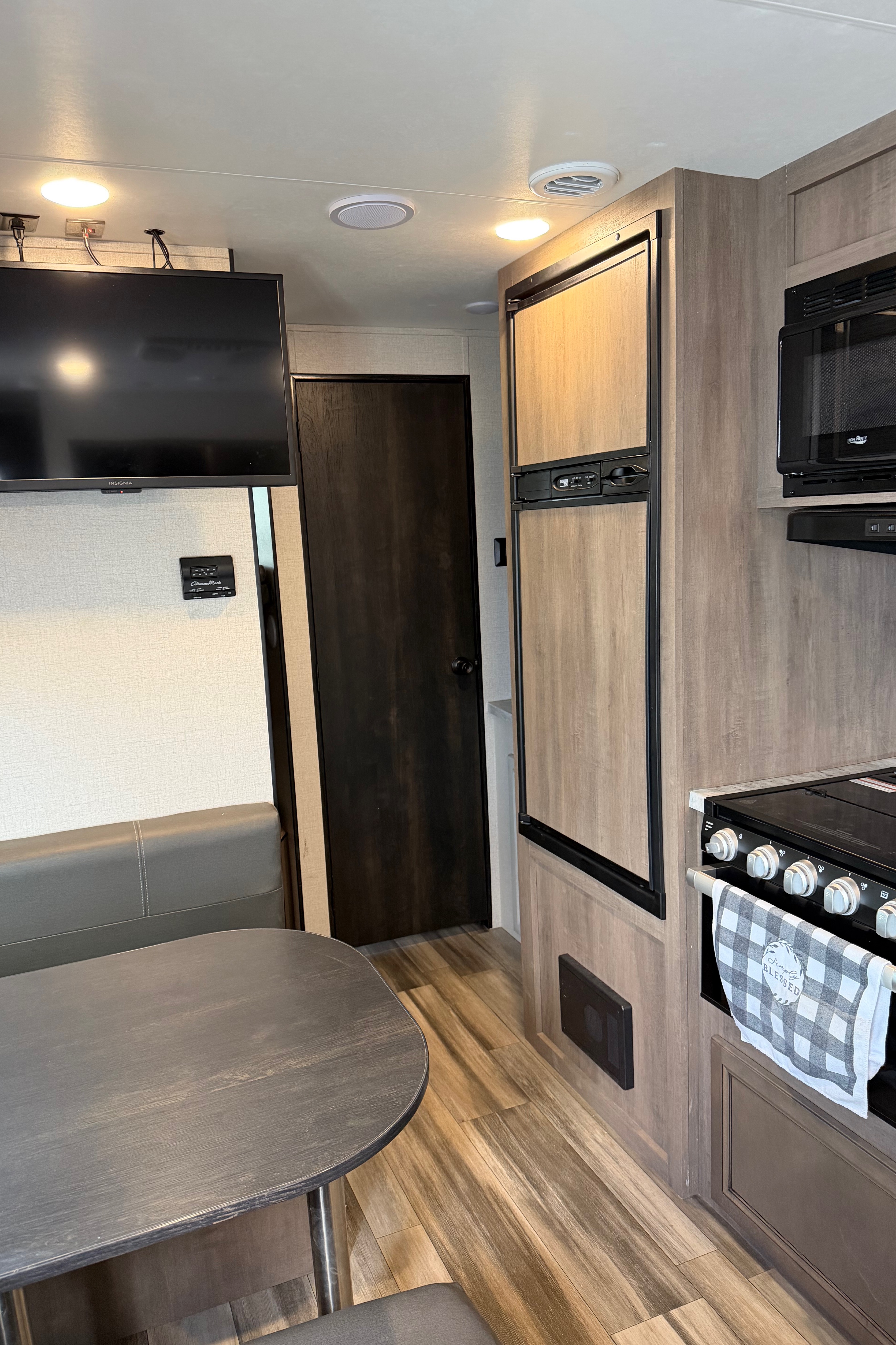 Spacious & Ready for Your Next Getaway!Autumn Ridge 26BH TT