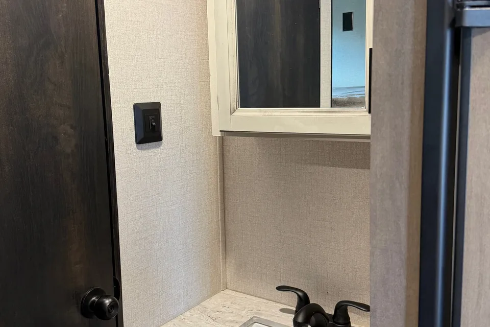 Spacious & Ready for Your Next Getaway!Autumn Ridge 26BH TT