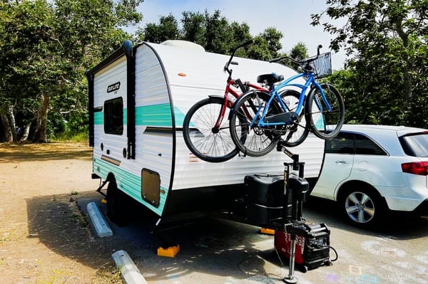 Retro style 4 person 2022 sunlite w/ bikes included