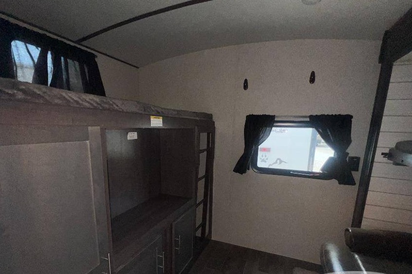 Big Boy Toys & RV Rentals, LLC Crossroads Sunset Trail 331BH Travel Trailer