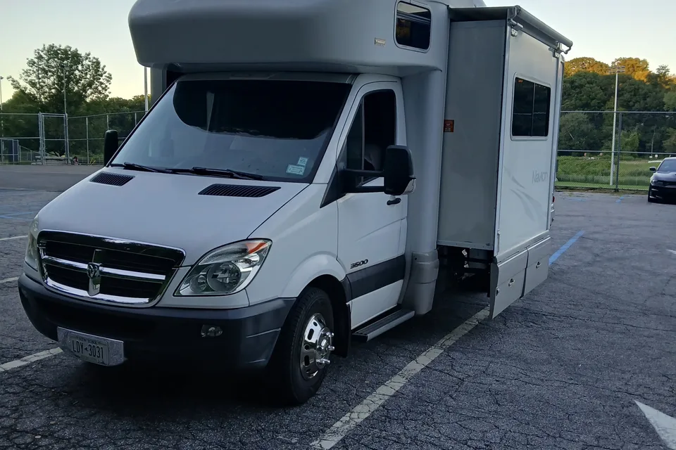 Michael's Winnebago  Navion Itasca Class C