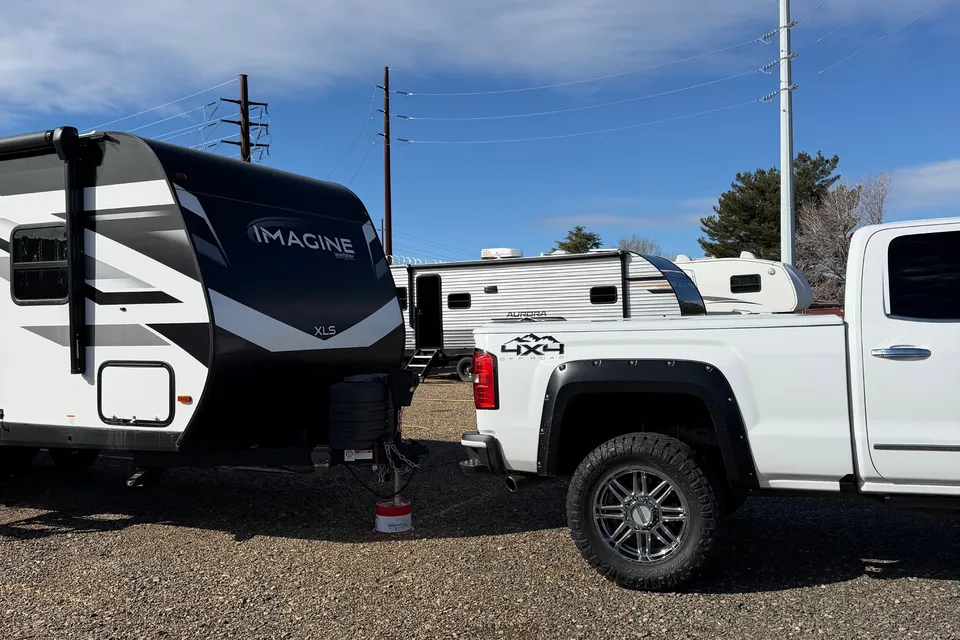 Cliff & Clare’s Grand Design Imagine Travel Trailer