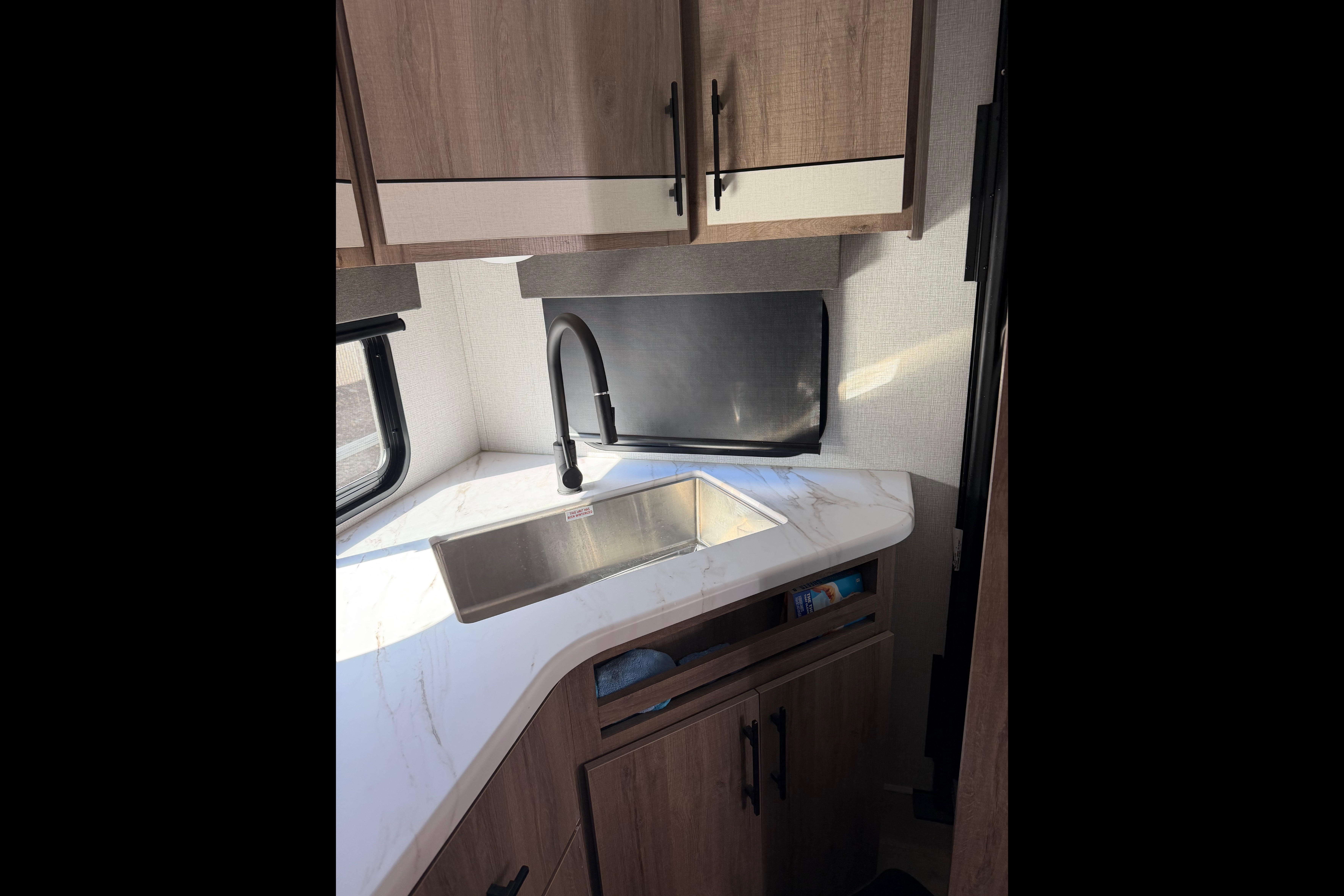 Cliff & Clare’s Grand Design Imagine Travel Trailer