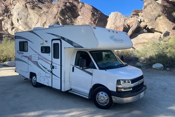 Low Mileage (90K) – Spacious RV with Bright Interior & Great Value
