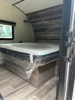 Mike's Gulf Stream 248BH Travel Trailer