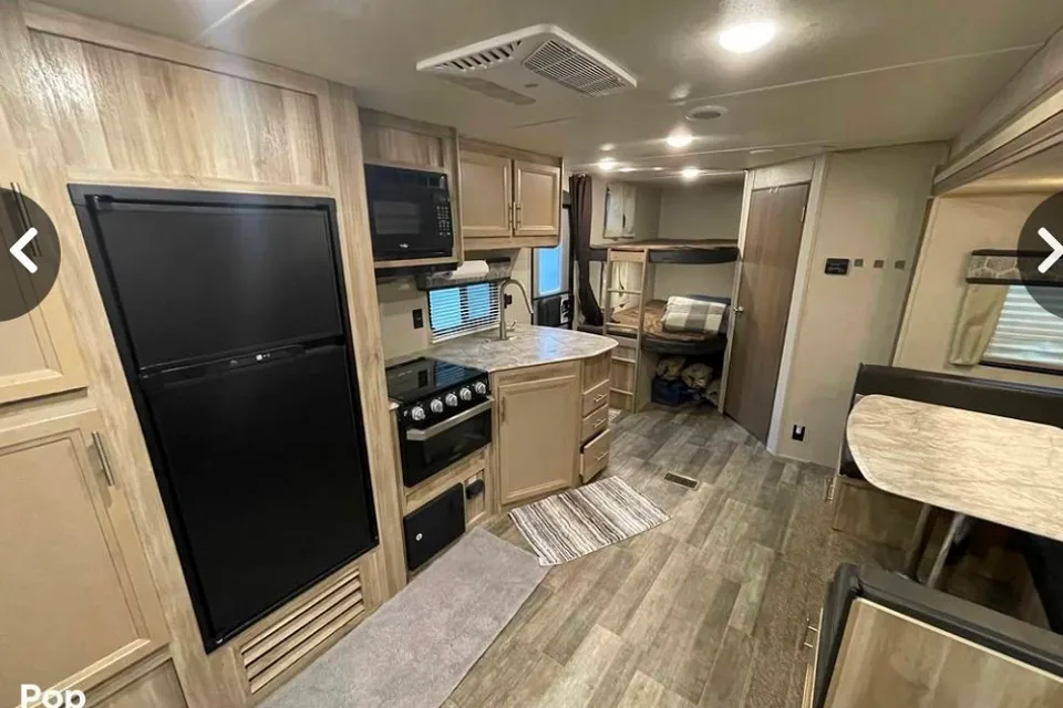 Scott's Coleman 2021 FOREST RIVER 263BHS Travel Trailer