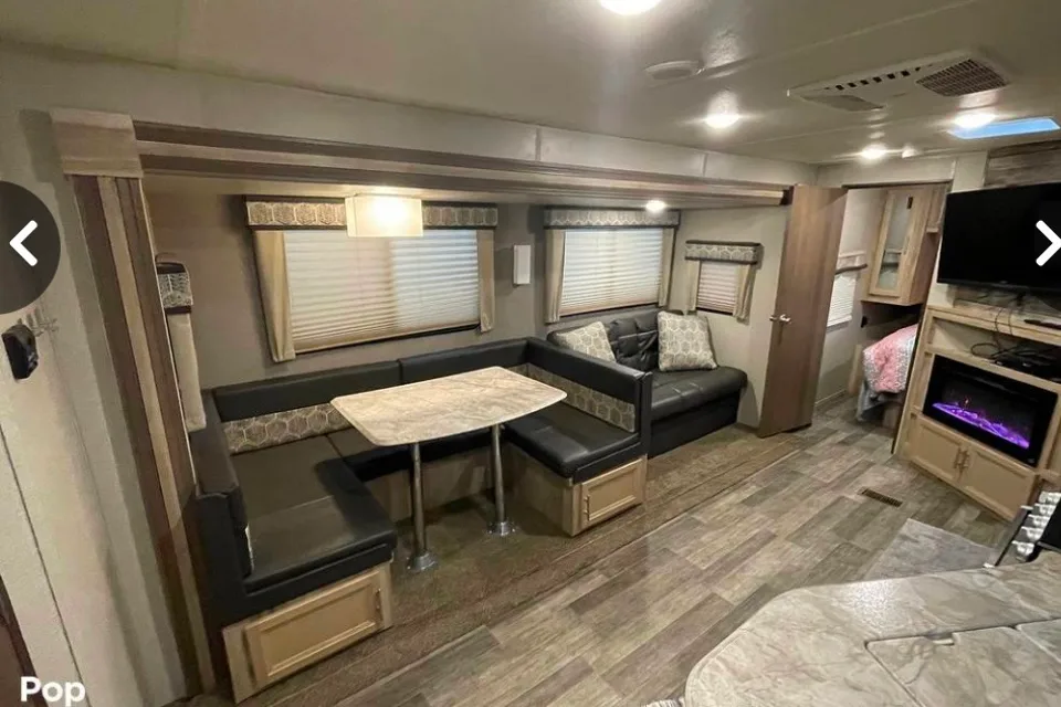 Scott's Coleman 2021 FOREST RIVER 263BHS Travel Trailer