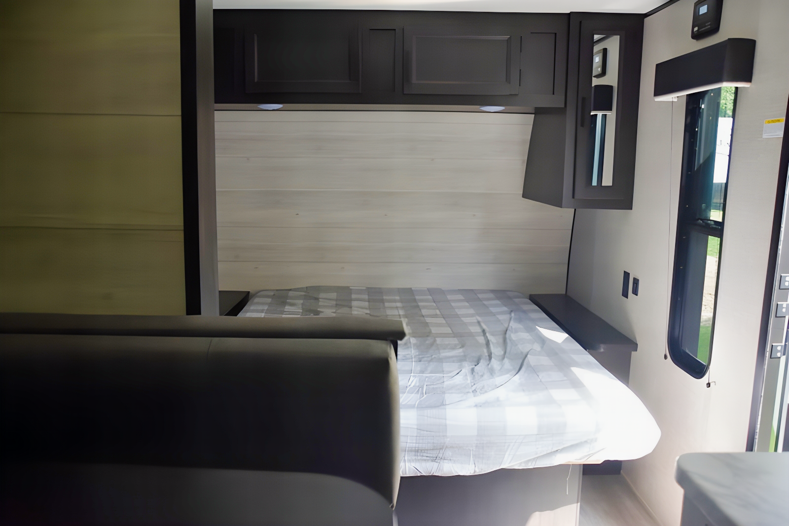 Dean & Taylor's 2021 Jayco SLX7 183RB 21' Travel Trailer for Four