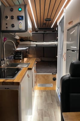 Luxury Off-Grid Sprinter Van 170WB