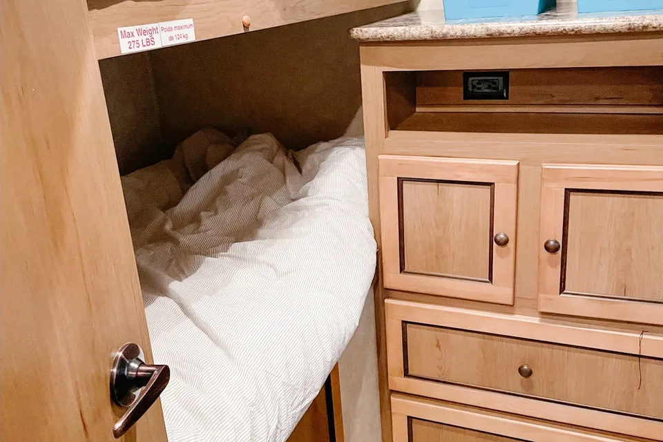 Beautiful 2016 Shadow Cruiser Travel Trailer