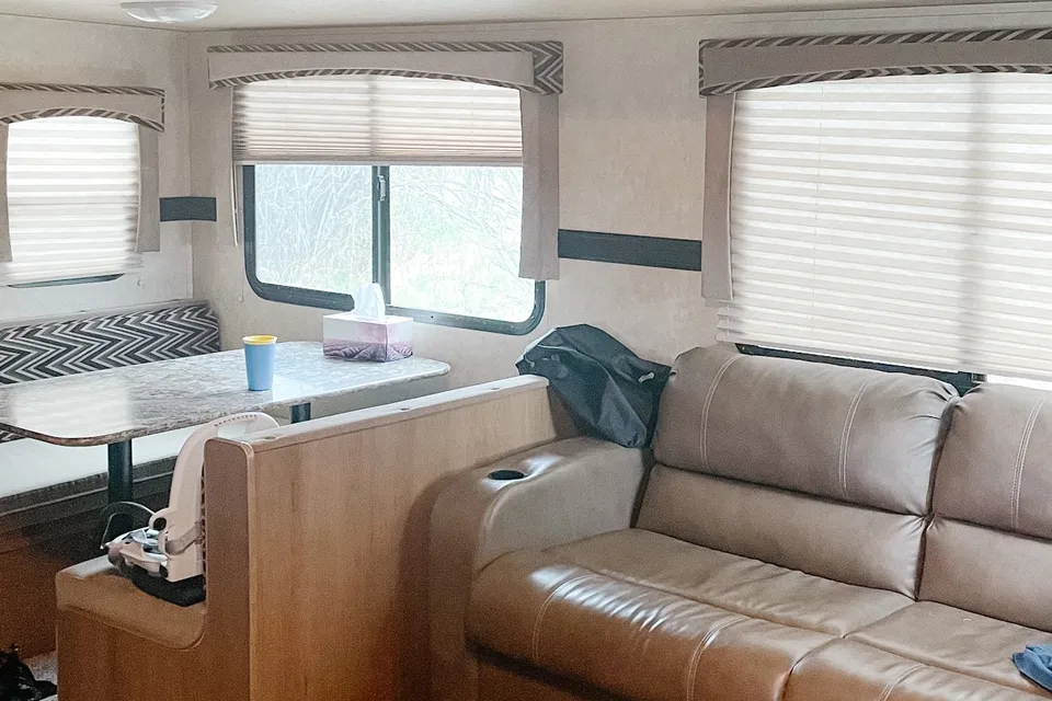 Beautiful 2016 Shadow Cruiser Travel Trailer