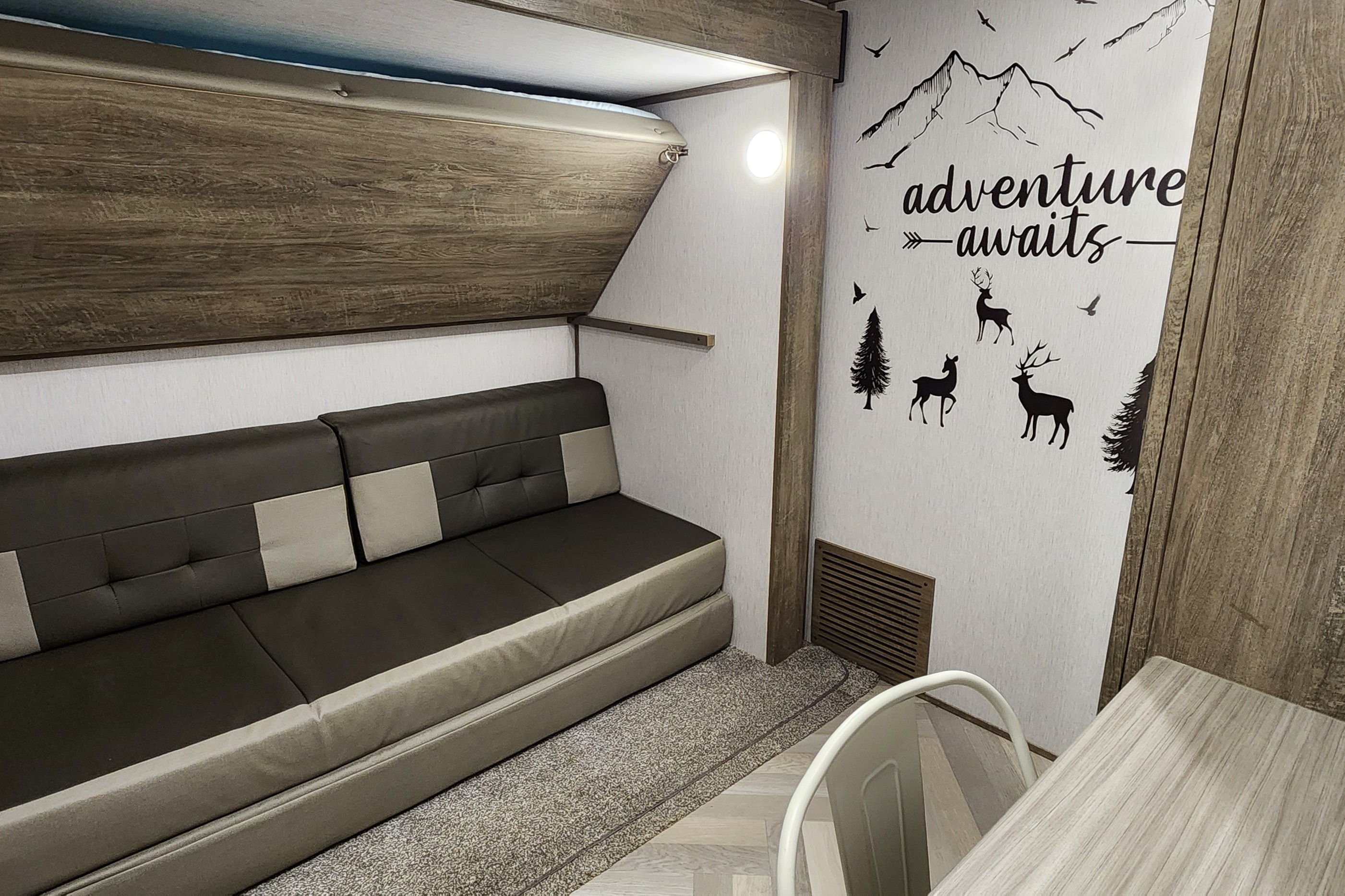 HUGE Luxury 5th Wheel Bunkhouse with Office