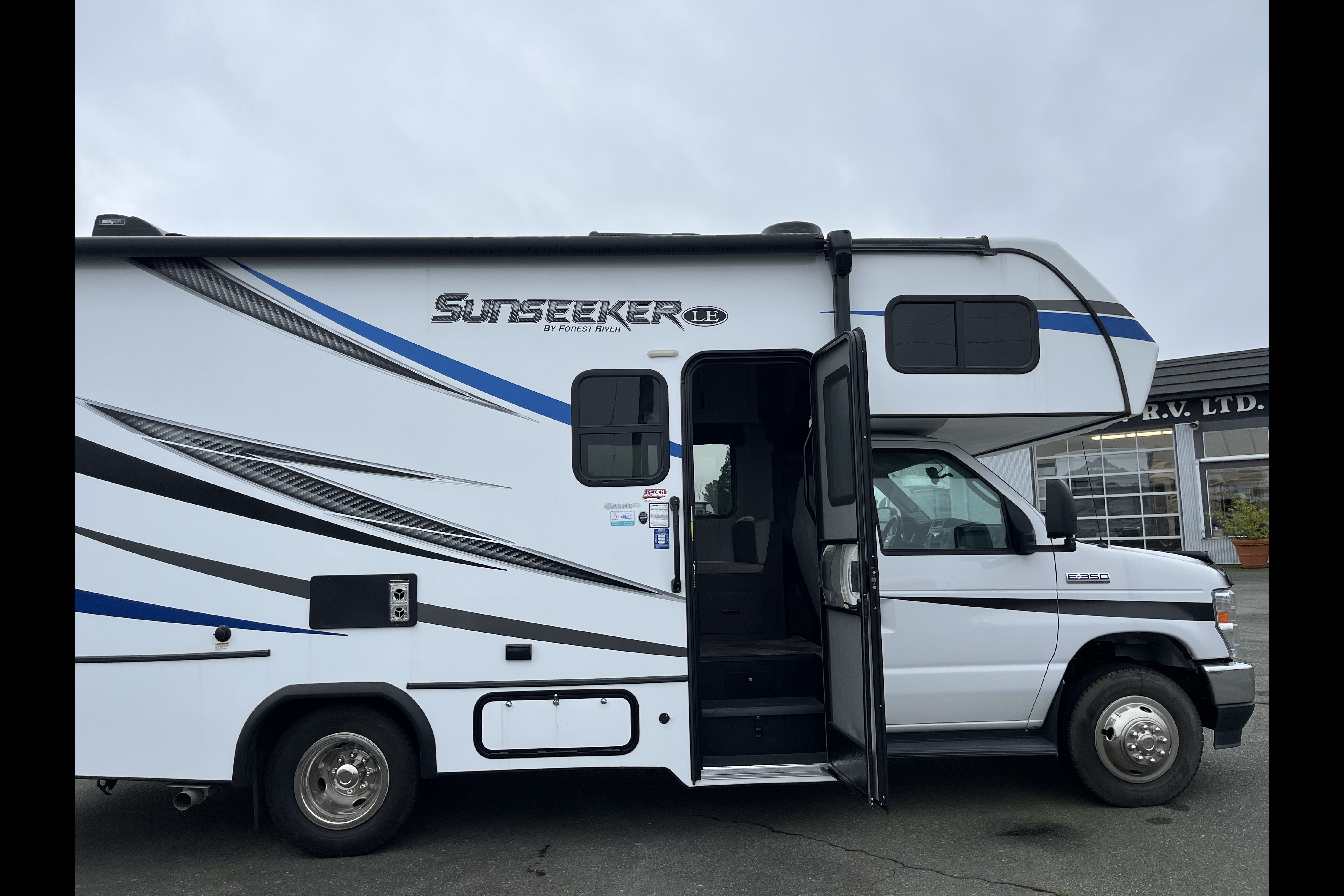 Suzi Sunseeker Class