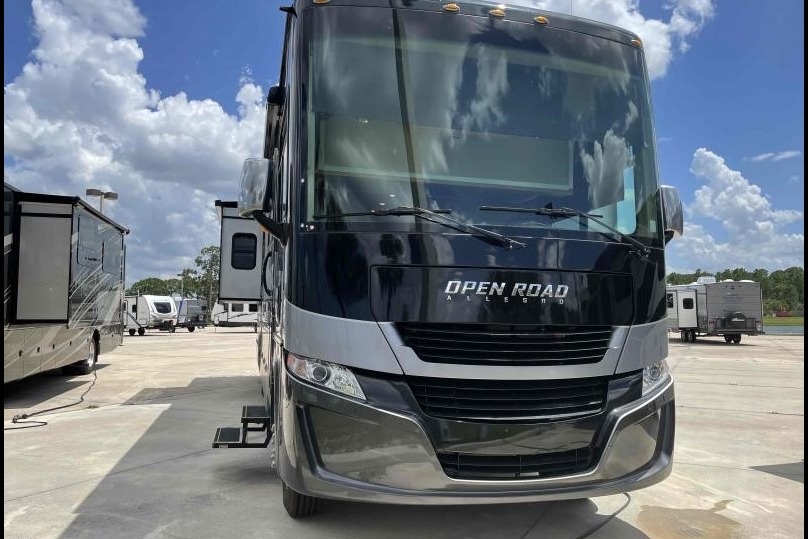 Do you want tailgates, beach trips, or cross country adventures?  Welcome!