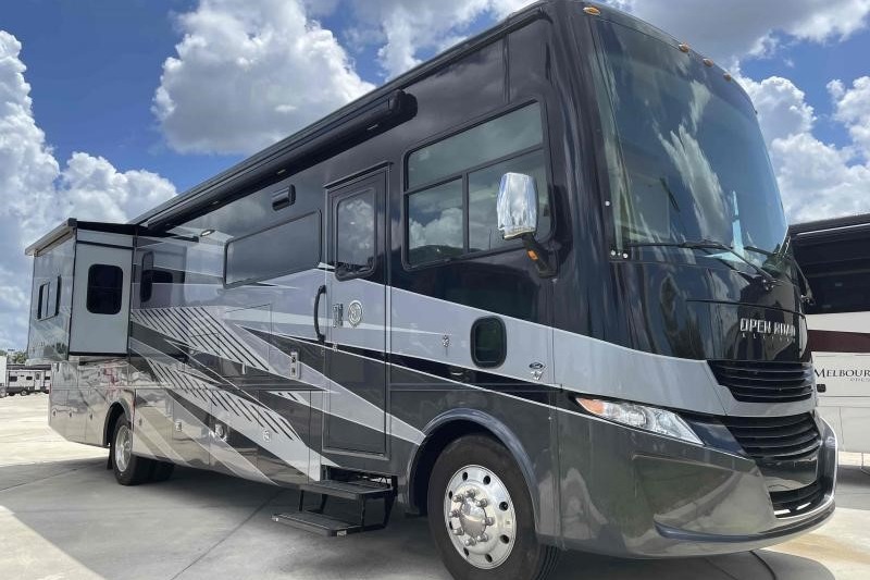 Do you want tailgates, beach trips, or cross country adventures?  Welcome!