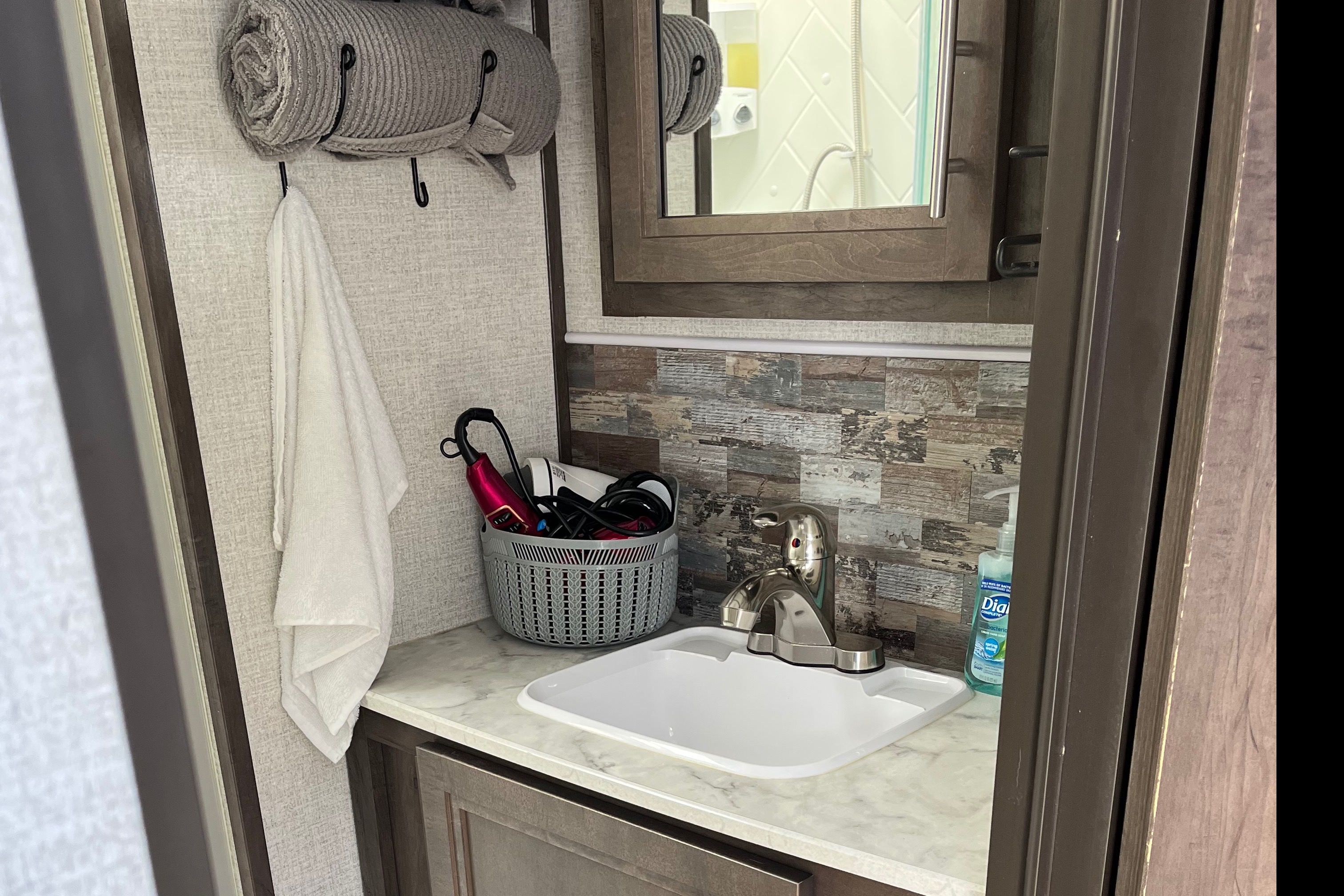 Sonja's Coleman 2021 Travel Trailer