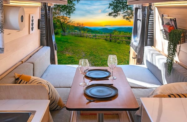 “VANessa” ‘22 fully-stocked, Pet-Friendly Off-Grid compatible campervan, AC, sleeps/seats 2