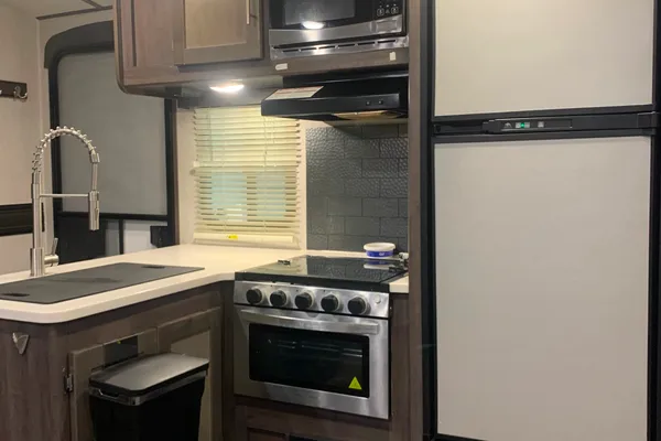 Sunset 262 Travel Trailer