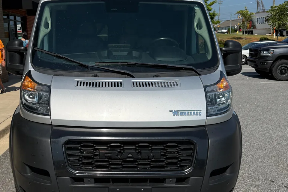 Family Fun Camper Van - Sleeps 4 - 250 Miles/Day!