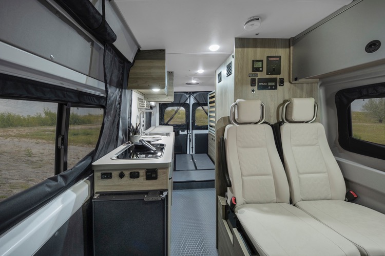 Family Fun Camper Van - Sleeps 4 - 250 Miles/Day!