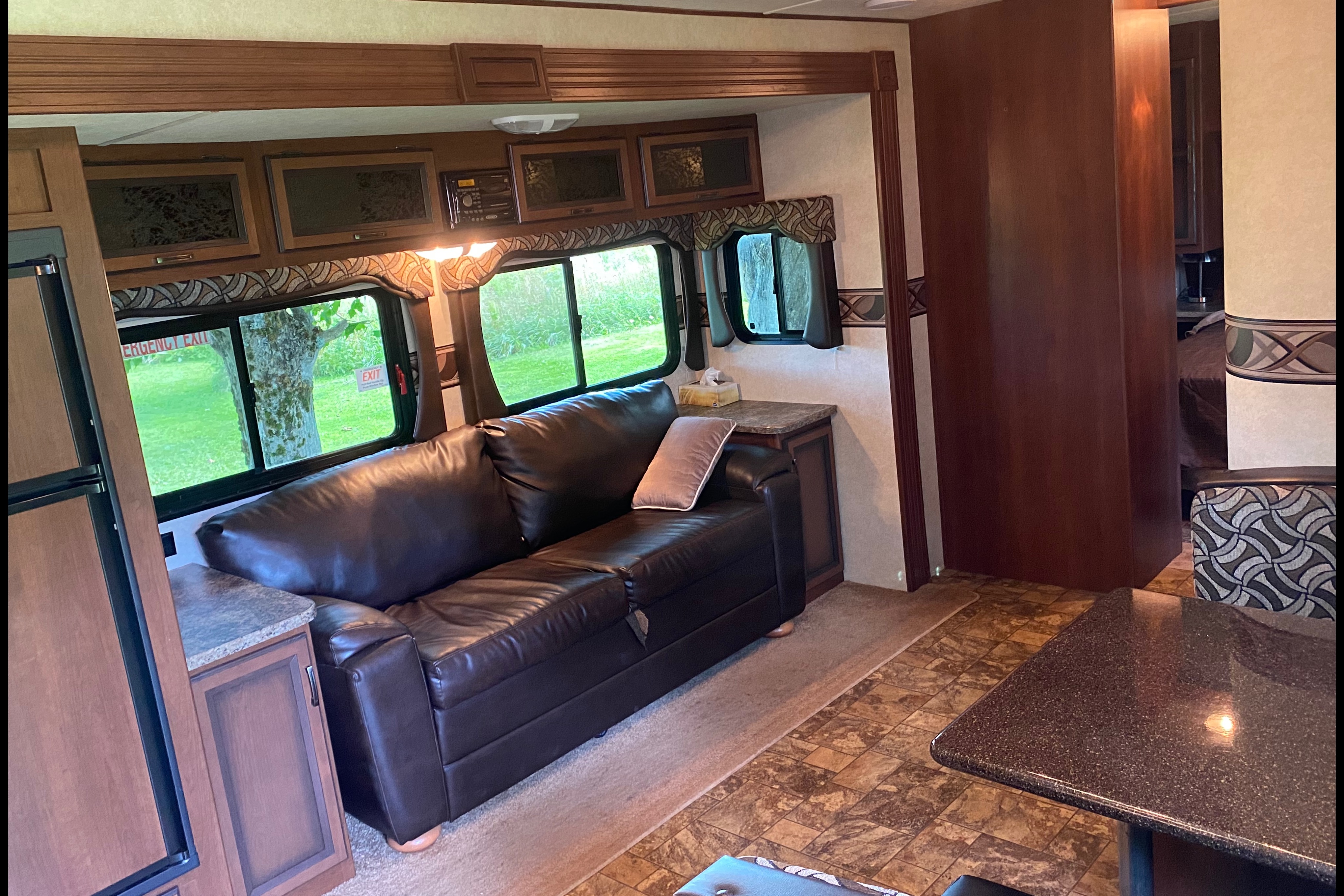 Lisa's Crossroads Zinger Travel Trailer