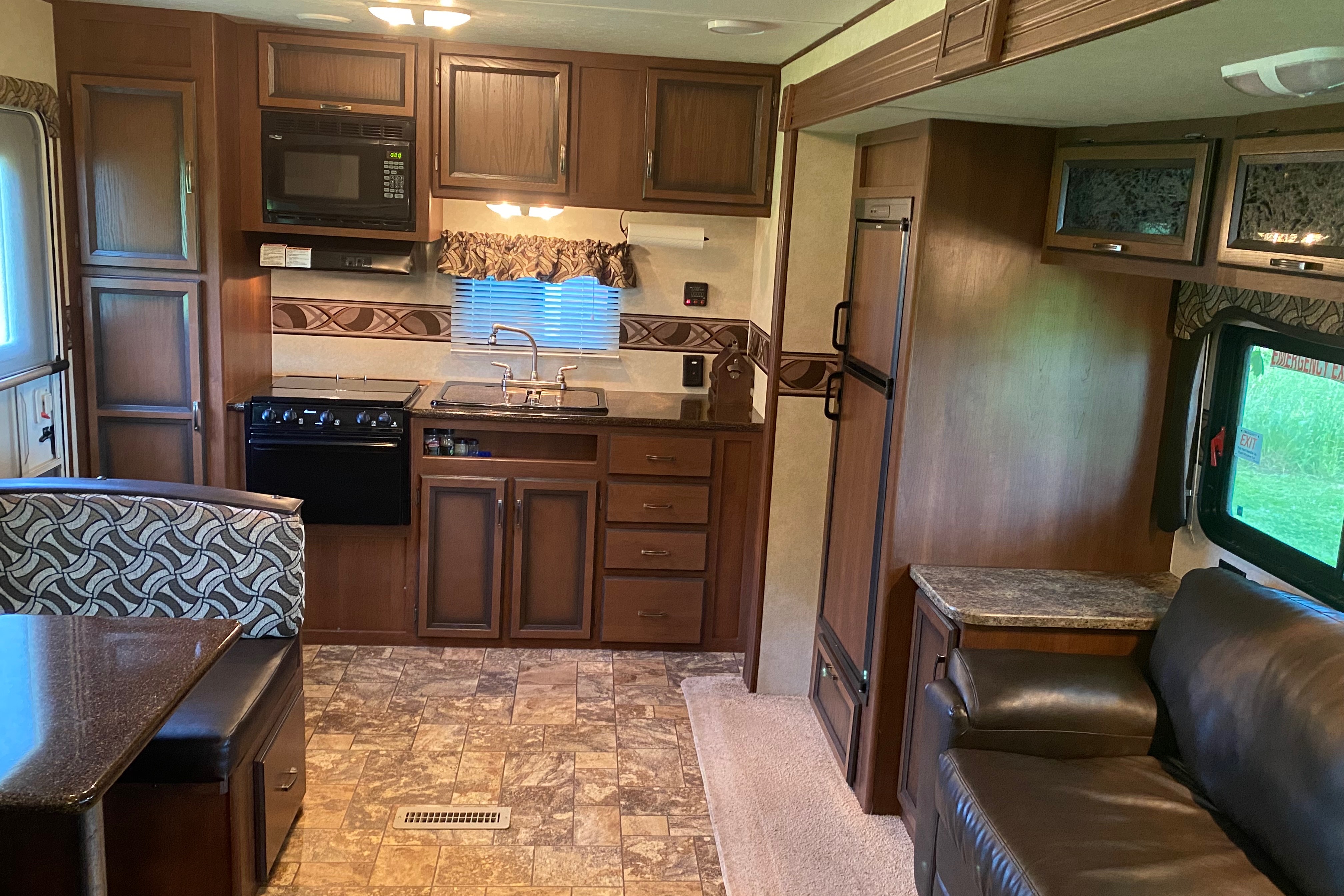Lisa's Crossroads Zinger Travel Trailer
