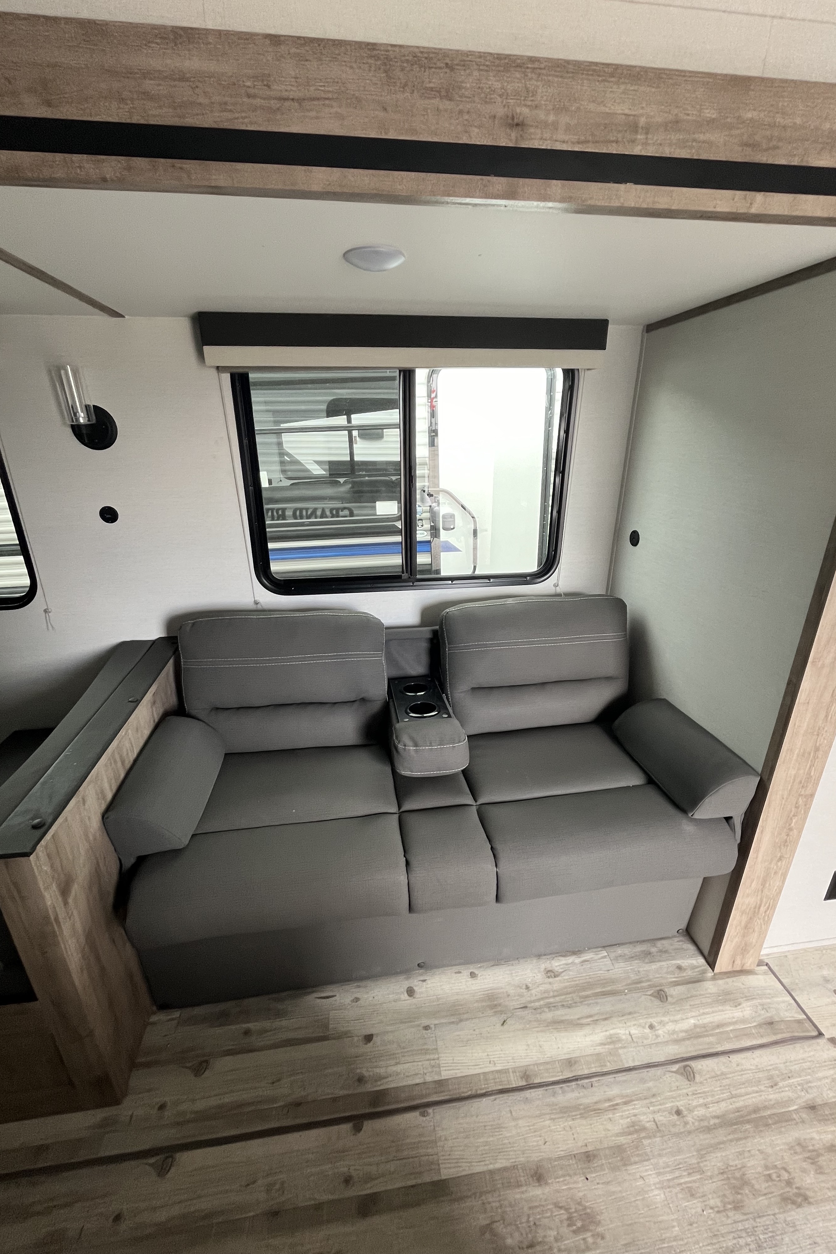 Mike's Grand River 32BRE Travel Trailer
