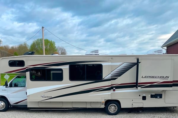 2022 RV-/ Families, Couples, Friends or Business