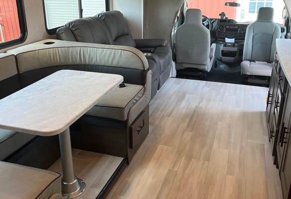 2022 RV-/ Families, Couples, Friends or Business