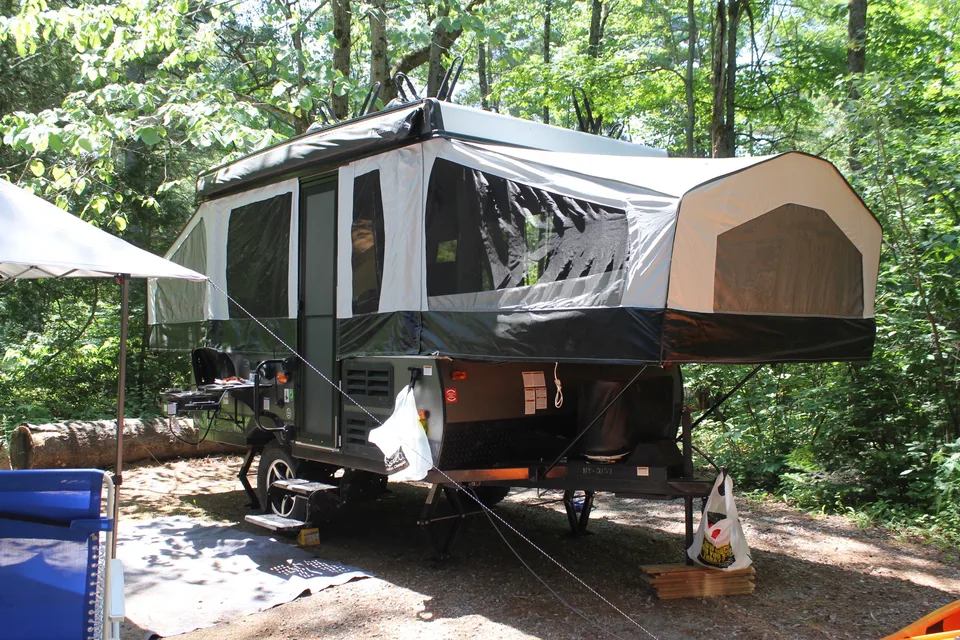 Nicole's Forest River 1970 ESP Tent Trailer