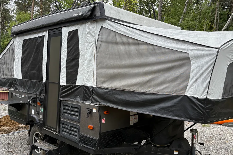 Nicole's Forest River 1970 ESP Tent Trailer