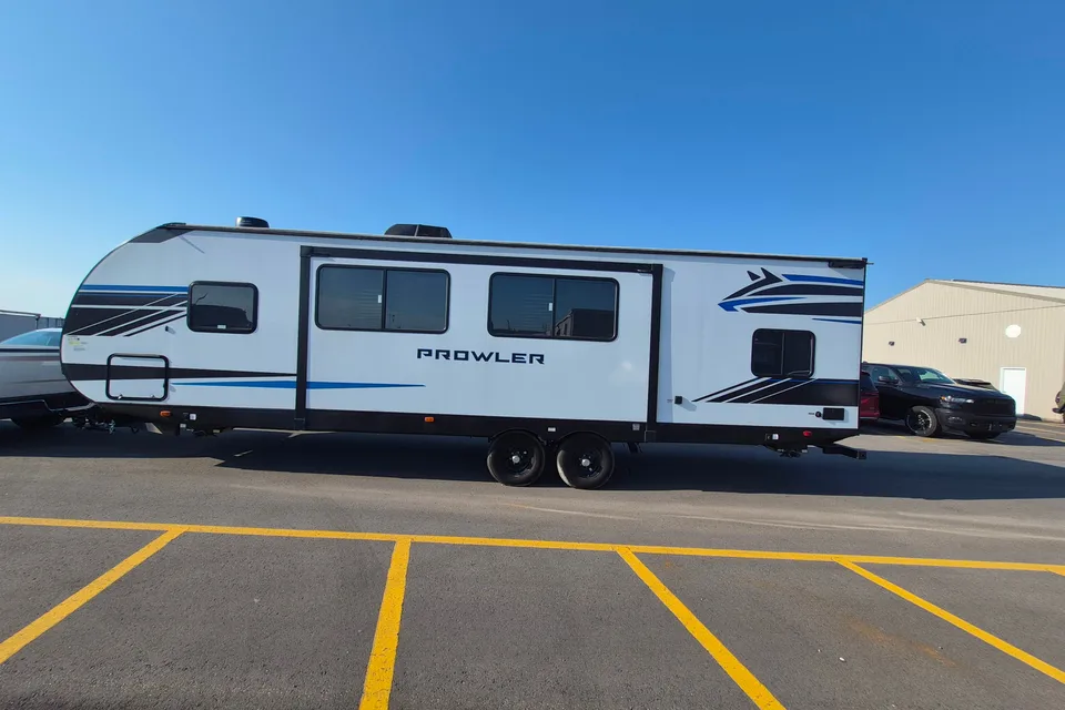 Danny's  dynamite Heartland Prowler Travel Trailer