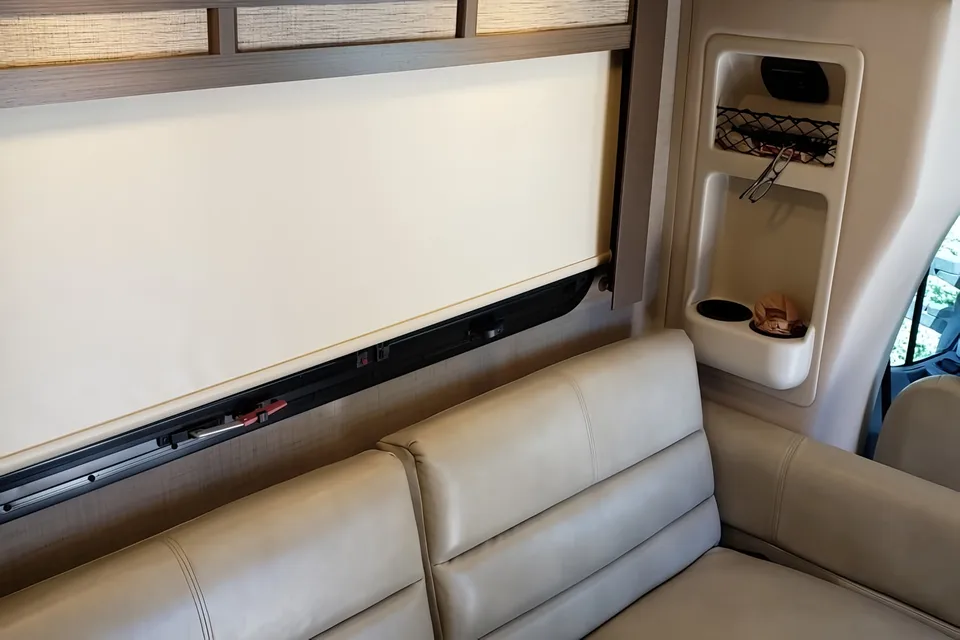 RAYMOND's Thor Motor Coach COMPASS Class C