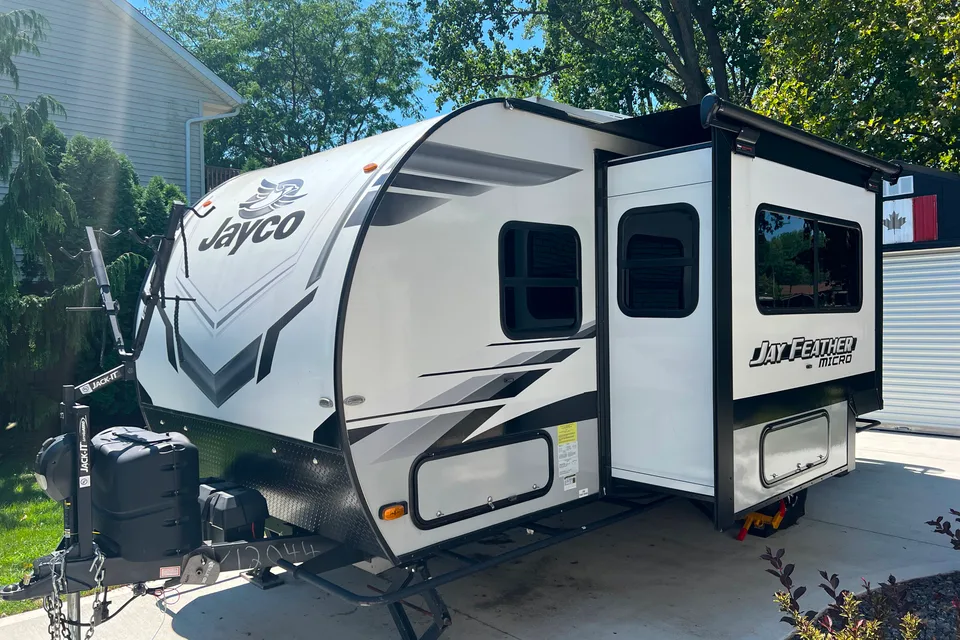Mark's Jayco 199MBS Travel Trailer