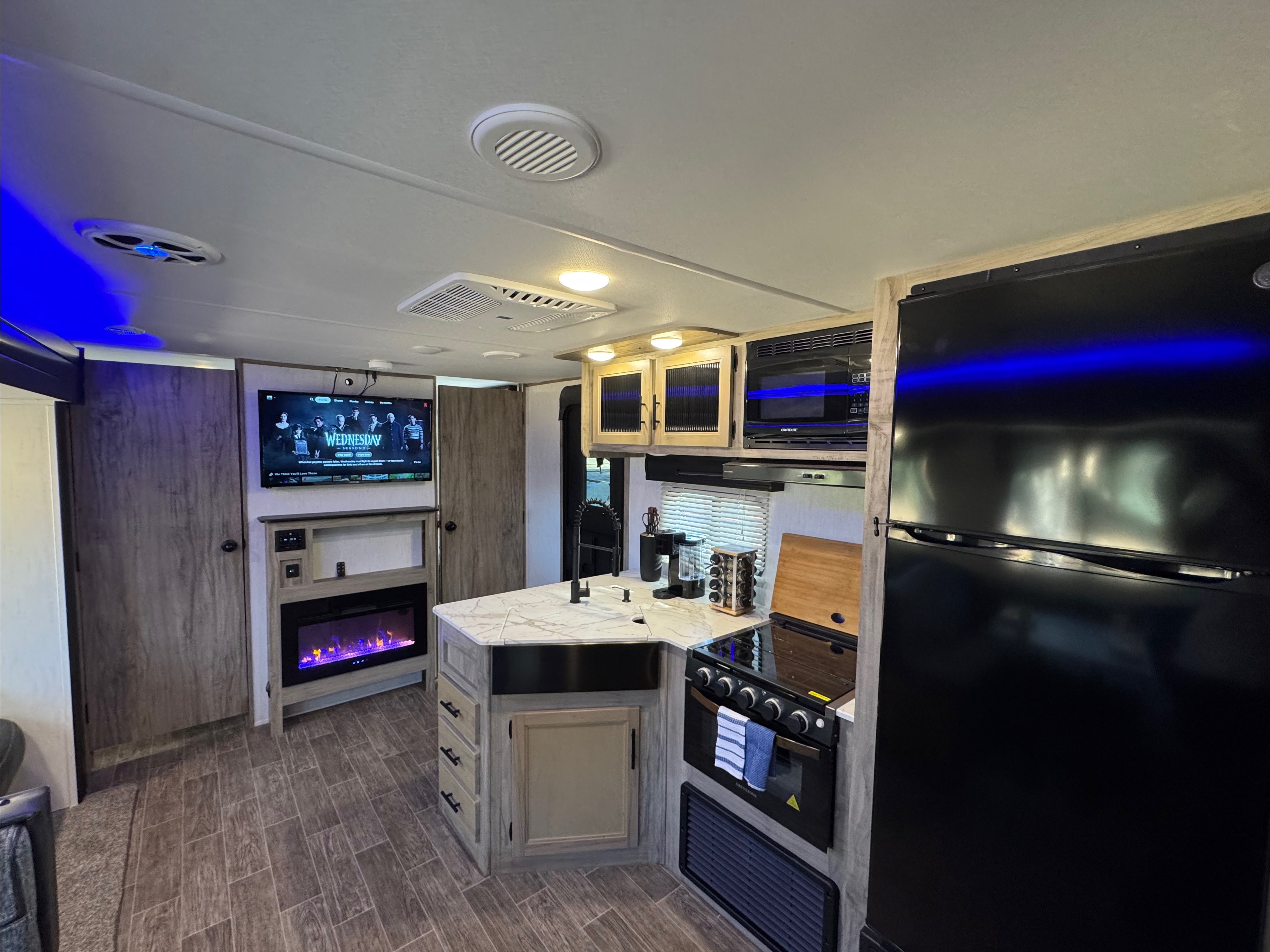 Ultimate NorCal Glamping Trailer | Off-Grid Ready
